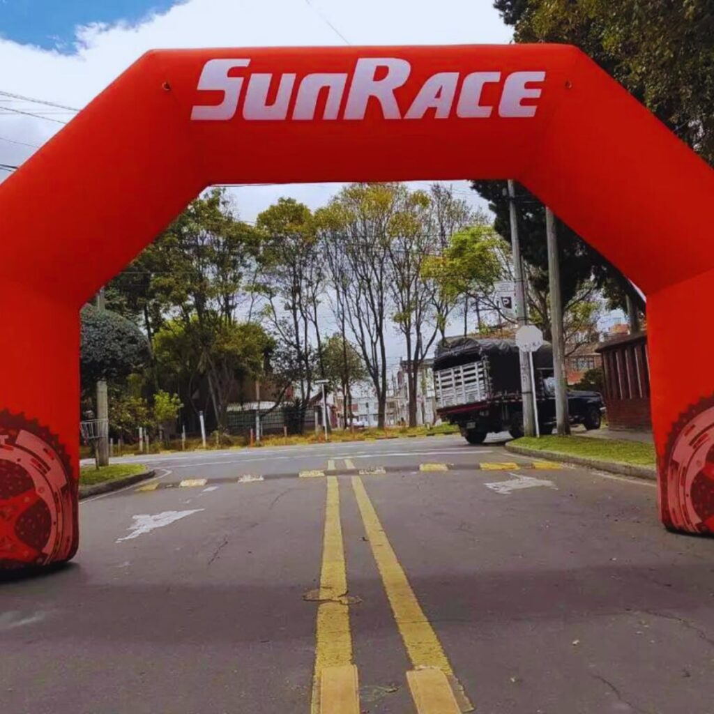 inflables rojos sunrace